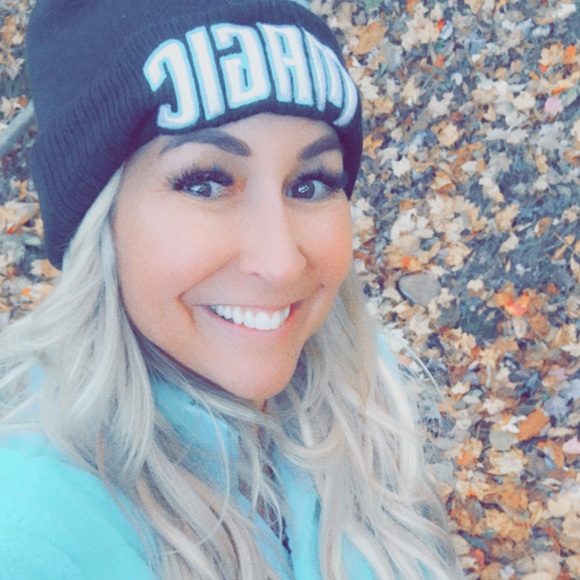 Meet your Posher, Brandi - Picture 1 of 1